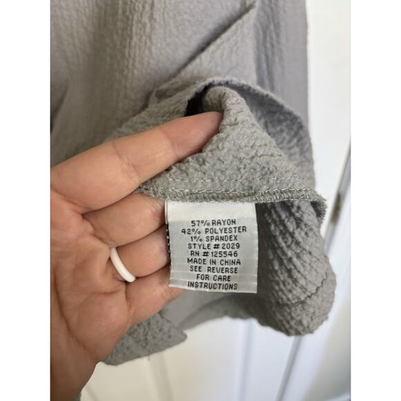 Habitat Mother of Pearl Button Front Gray Top Size Medium Crinkle Lagenlook - Picture 6 of 7